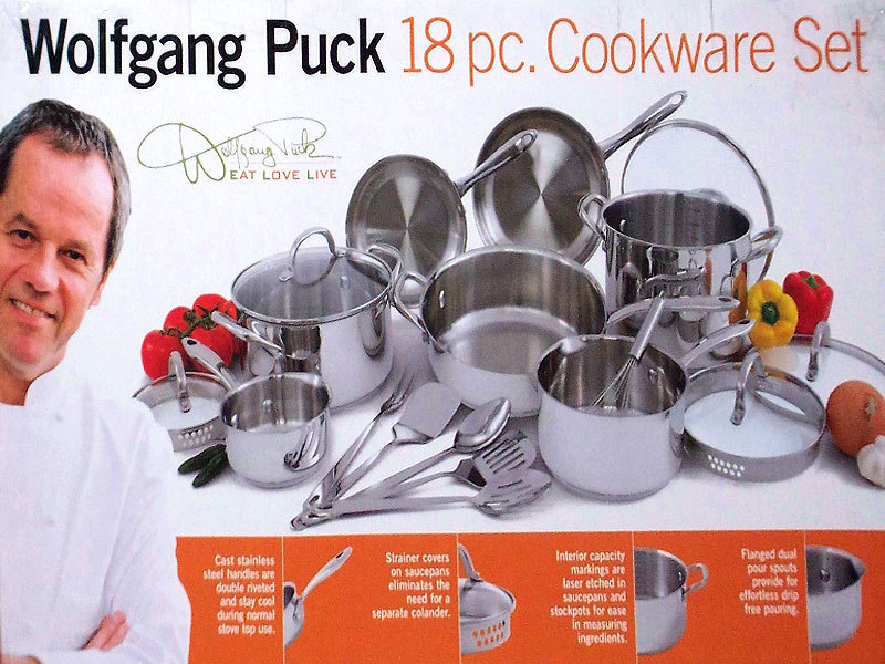https://www.digicircle.com/images/product_image/Wolfgang%20Puck18pc%20Stainless%20Steel%20Cookware%20Set.gif